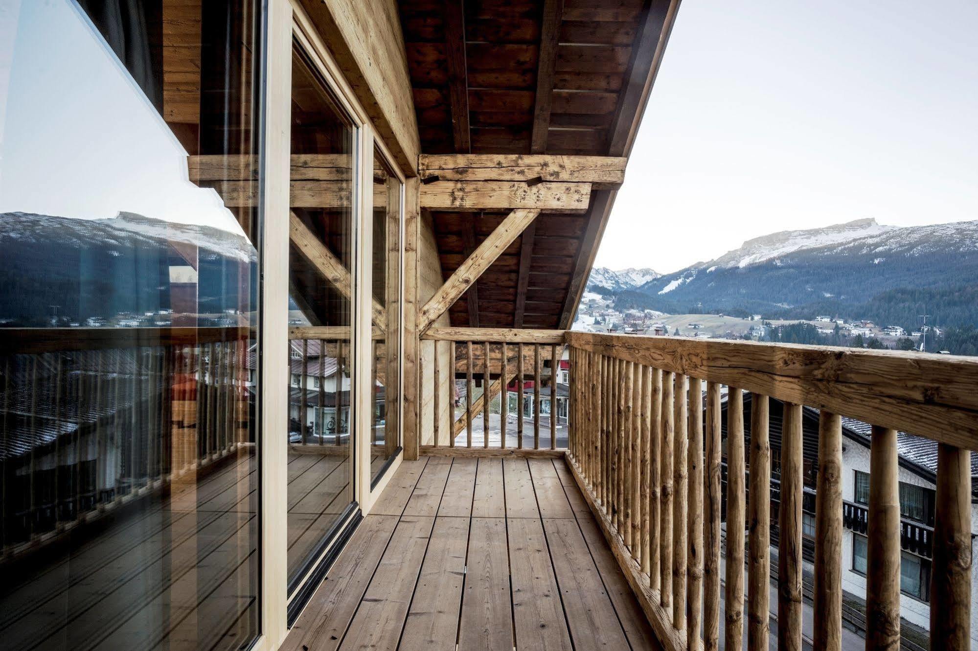 Alpen Select Lodge Kleinwalsertal Riezlern Exteriör bild