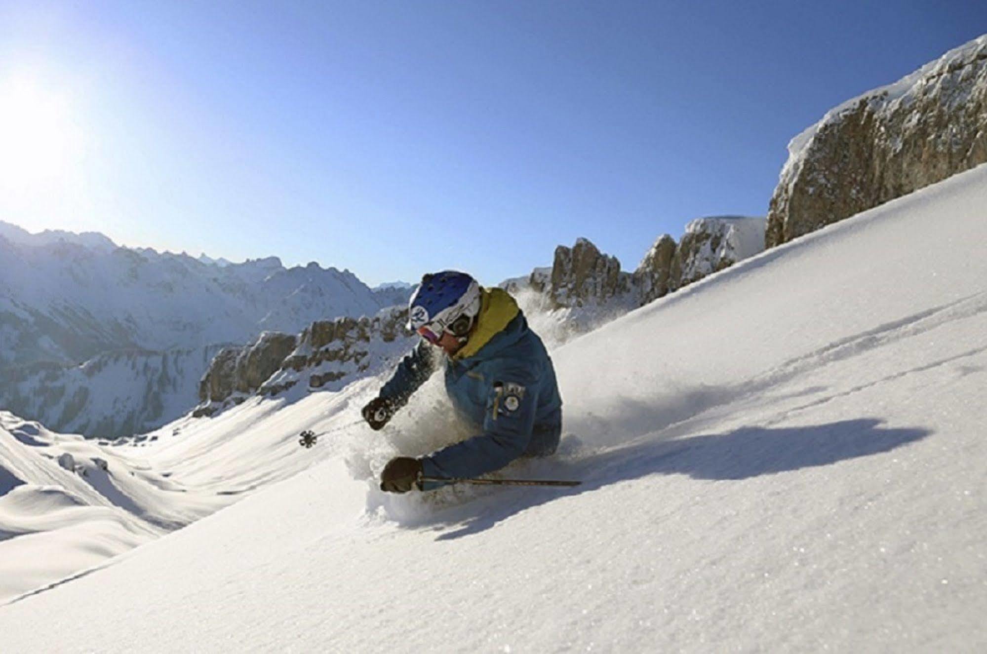 Alpen Select Lodge Kleinwalsertal Riezlern Exteriör bild